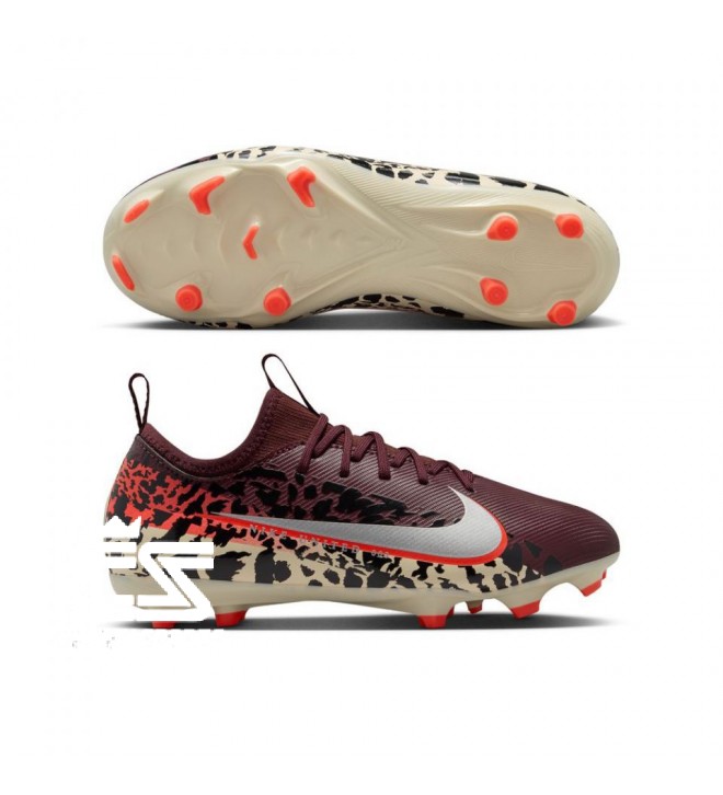 SOCCER BOOTS